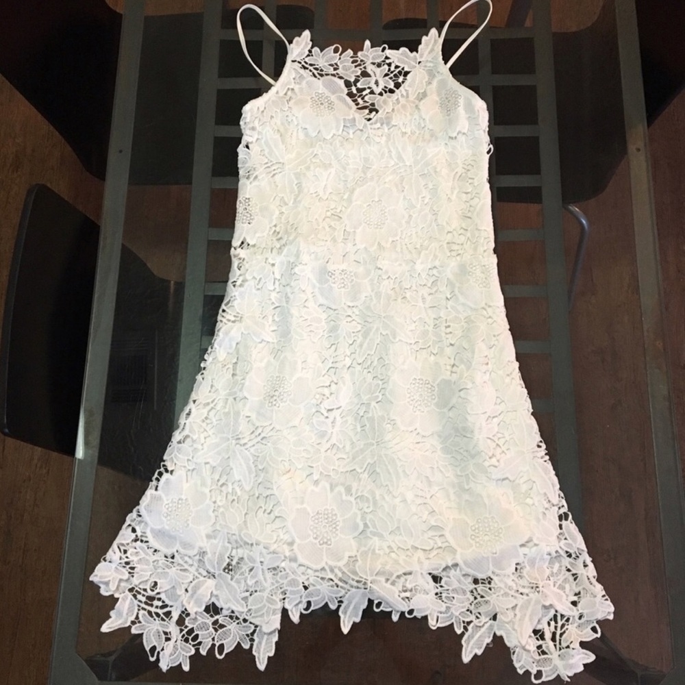 🖤 ZARA White Embroidered Lace Midi Dress